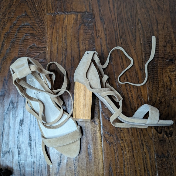 NEW Raye Layla heels 7.5 - Picture 2 of 8